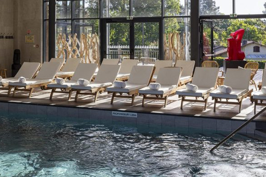 Forêt, hammam et bain chaud : une cure de silence apaisante au Domaine du Ferret près du Bassin d’Arcachon